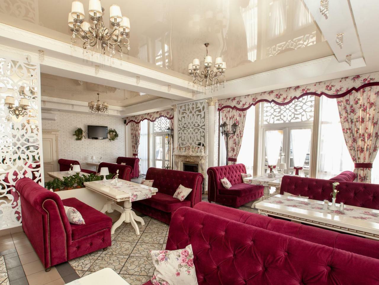 Mon Ami Hotel Ιβανό-Φρανκίβσκ Εξωτερικό φωτογραφία